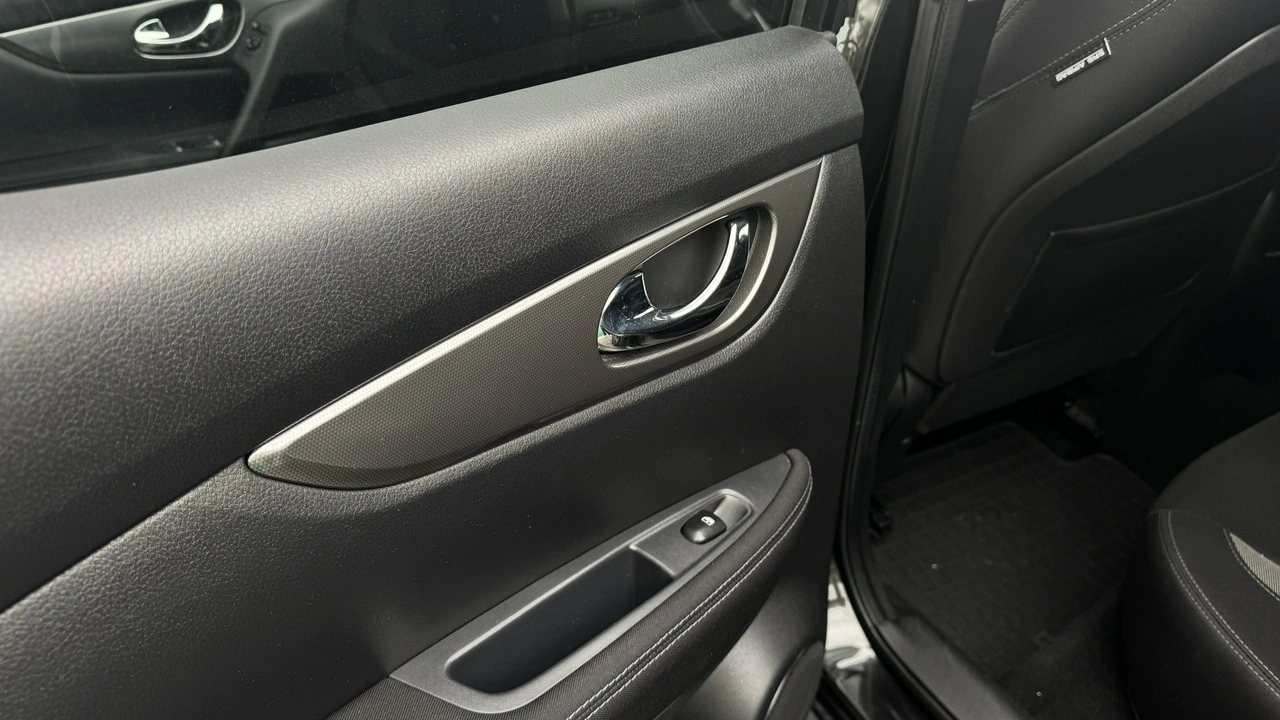 Nissan Qashqai - Zdjęcie 18