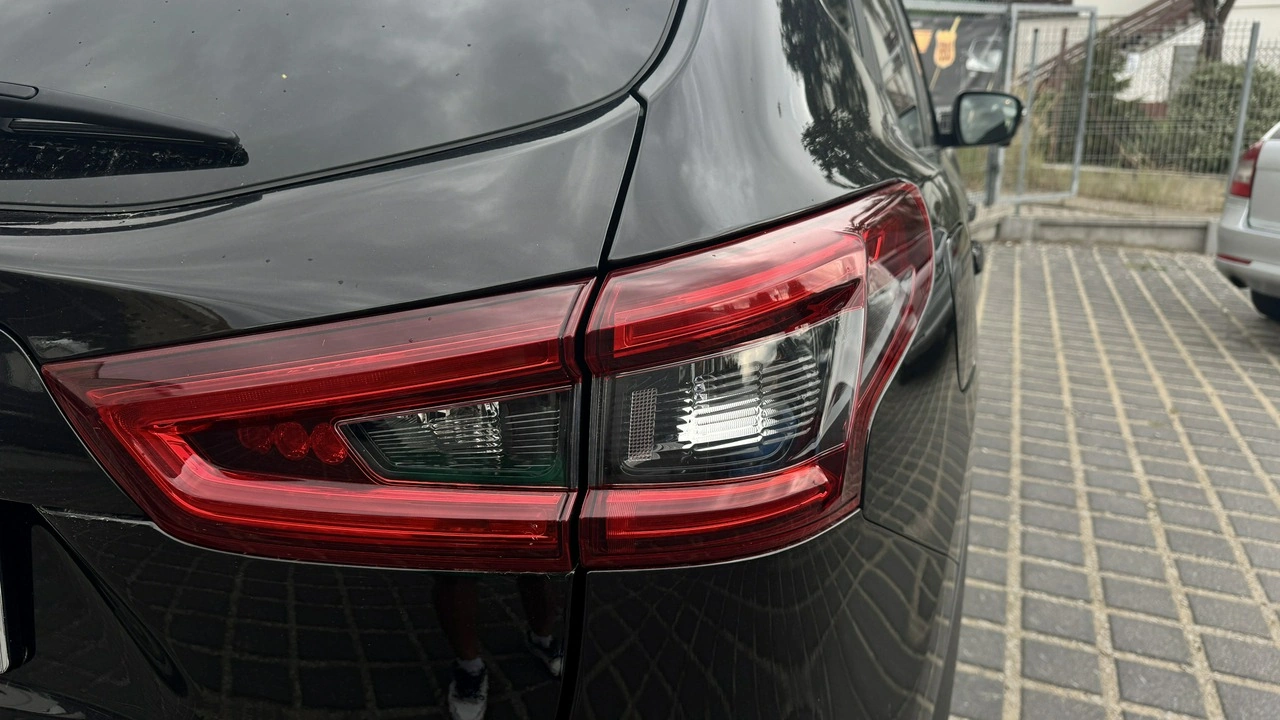 Nissan Qashqai - Zdjęcie 19