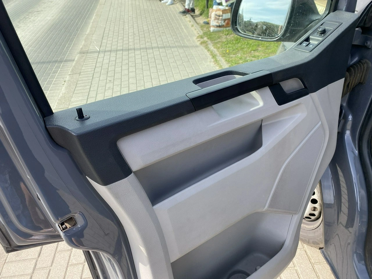 Volkswagen Transporter - Zdjęcie 11