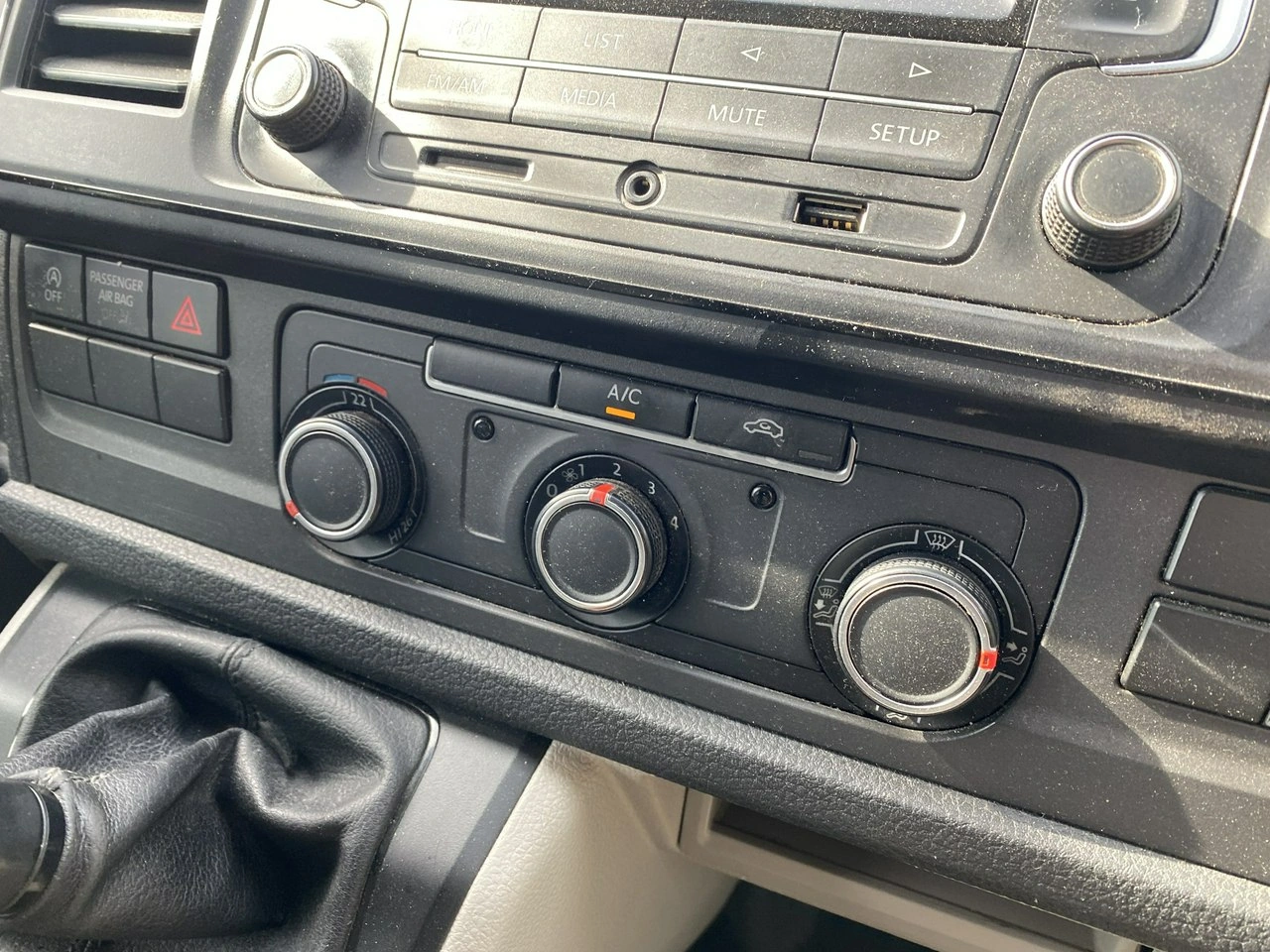 Volkswagen Transporter - Zdjęcie 16