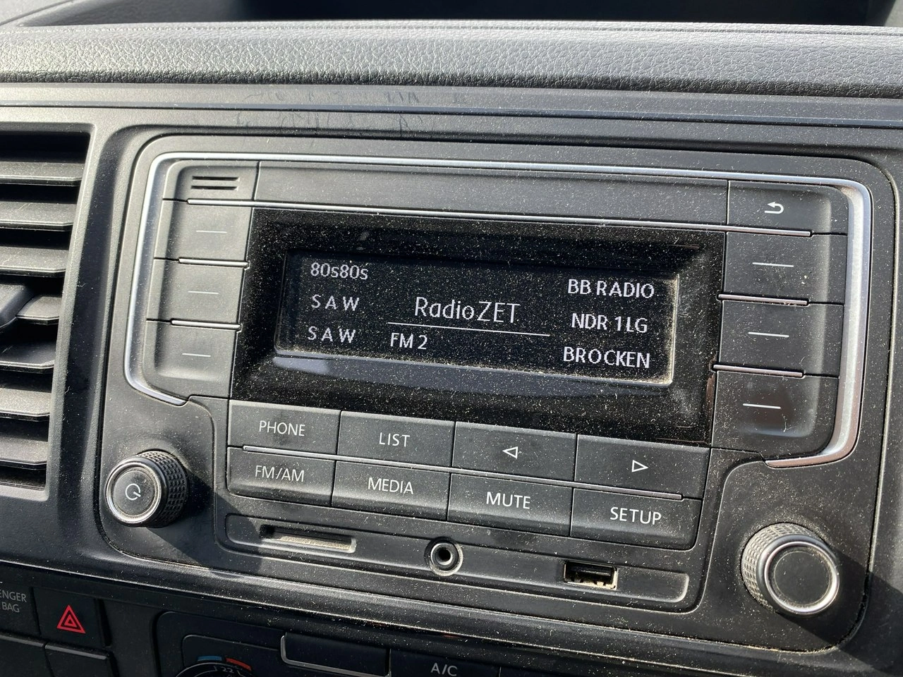 Volkswagen Transporter - Zdjęcie 16