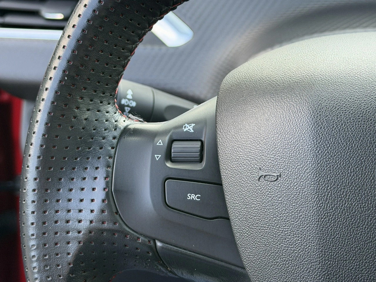 Peugeot 2008 - Zdjęcie 21