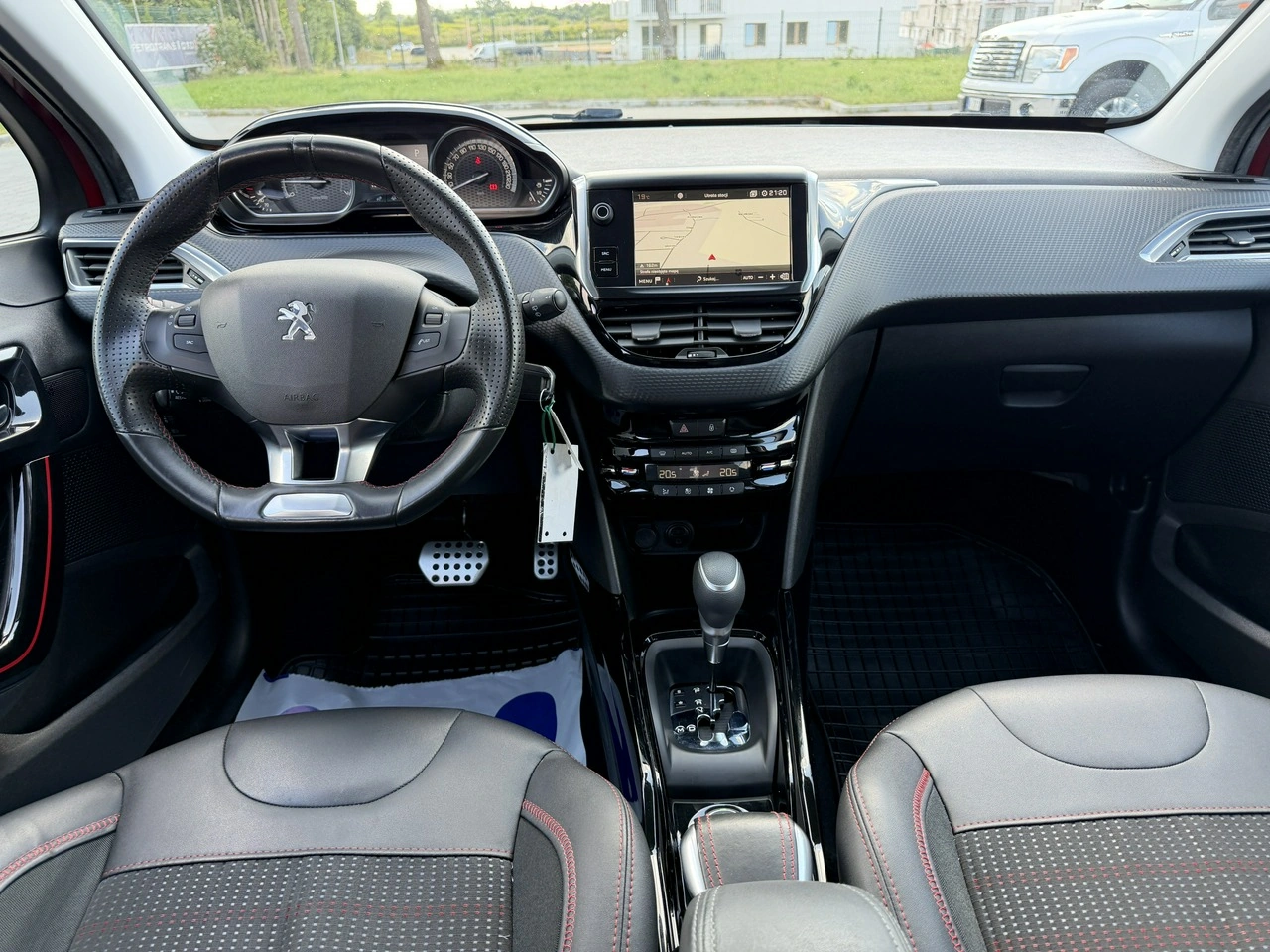Peugeot 2008 - Zdjęcie 18