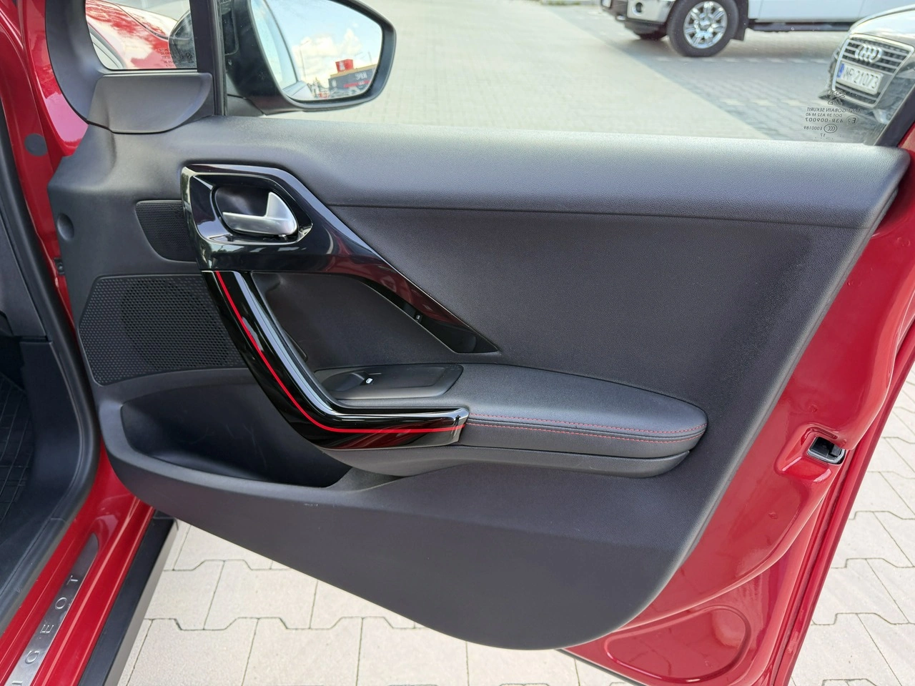 Peugeot 2008 - Zdjęcie 31