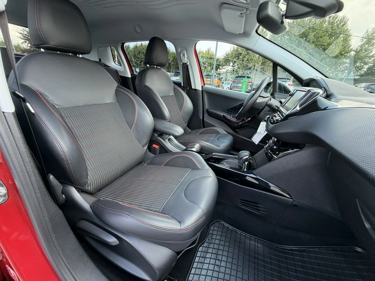 Peugeot 2008 - Zdjęcie 33