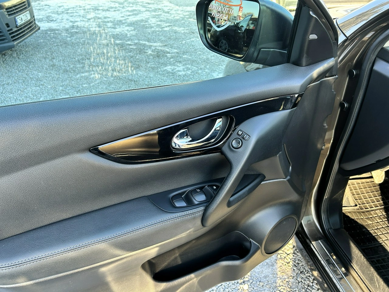 Nissan Qashqai - Zdjęcie 10