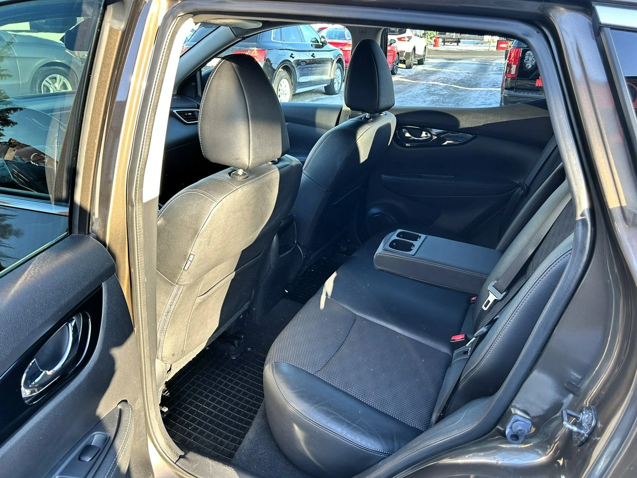 Nissan Qashqai - Zdjęcie 25