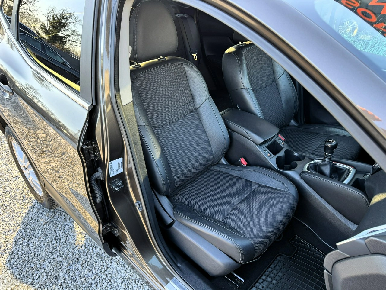 Nissan Qashqai - Zdjęcie 27