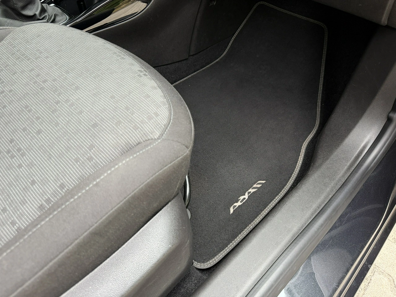 Opel Adam - Zdjęcie 15
