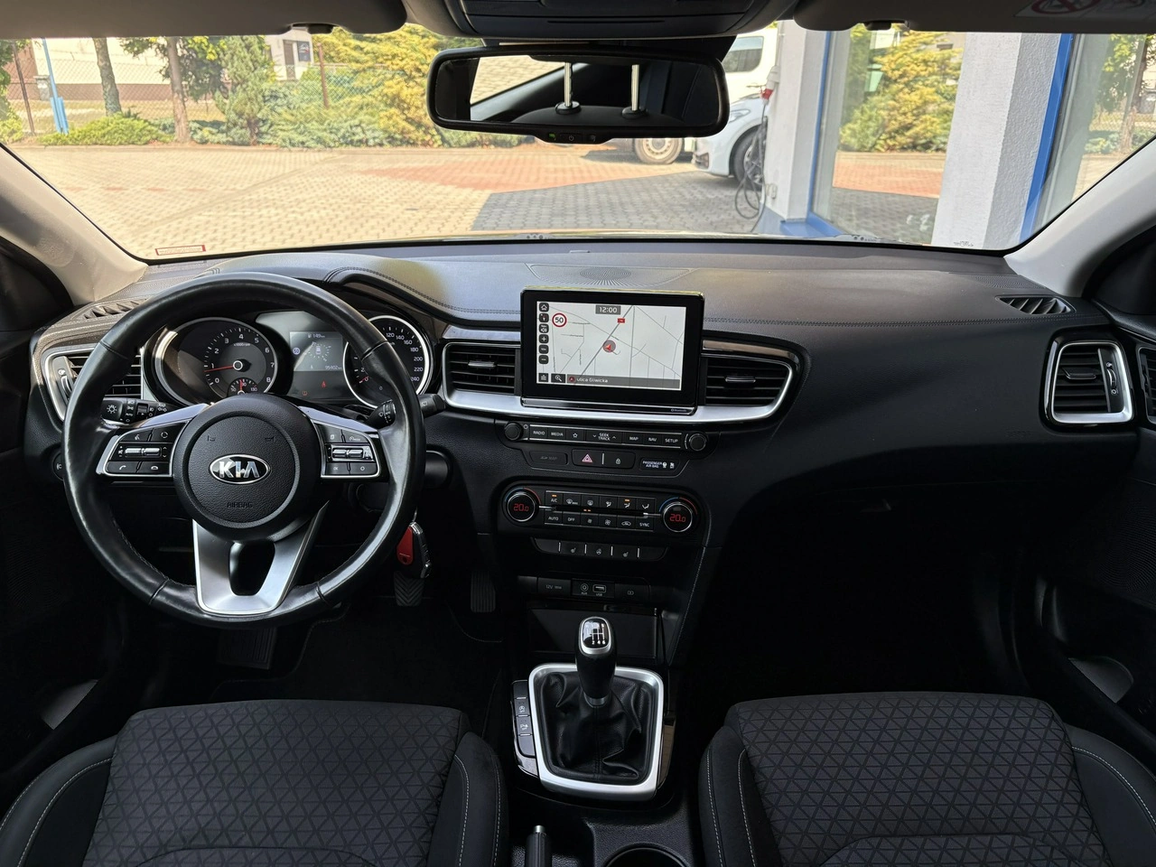 Kia Ceed - Zdjęcie 13