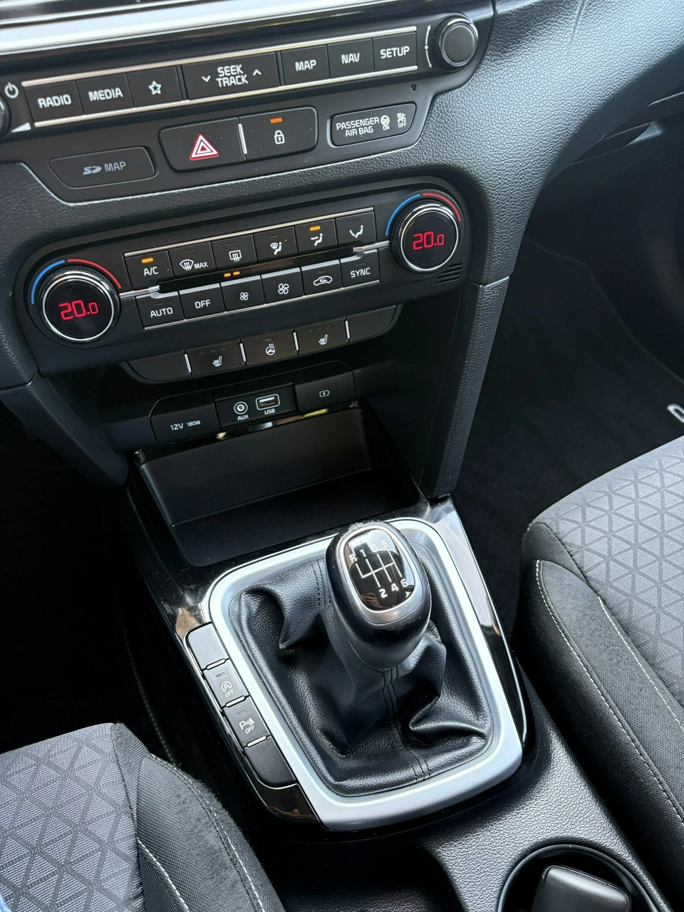 Kia Ceed - Zdjęcie 26