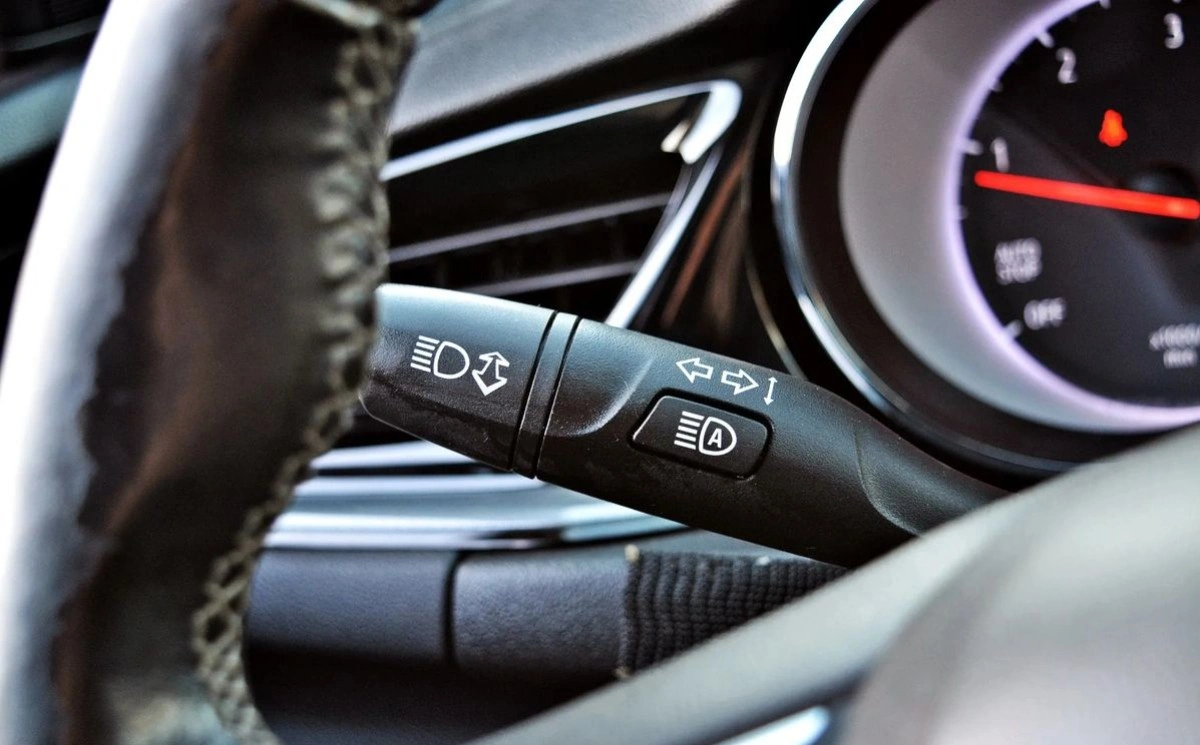 Opel Insignia - Zdjęcie 12