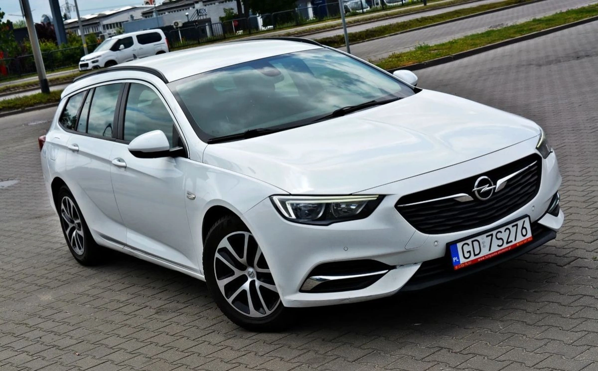 Opel Insignia - Zdjęcie 22