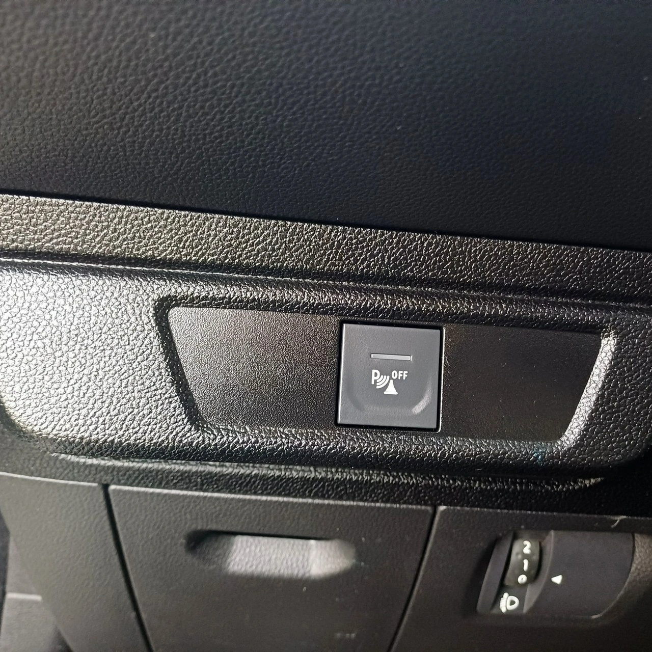 Dacia Sandero - Zdjęcie 12