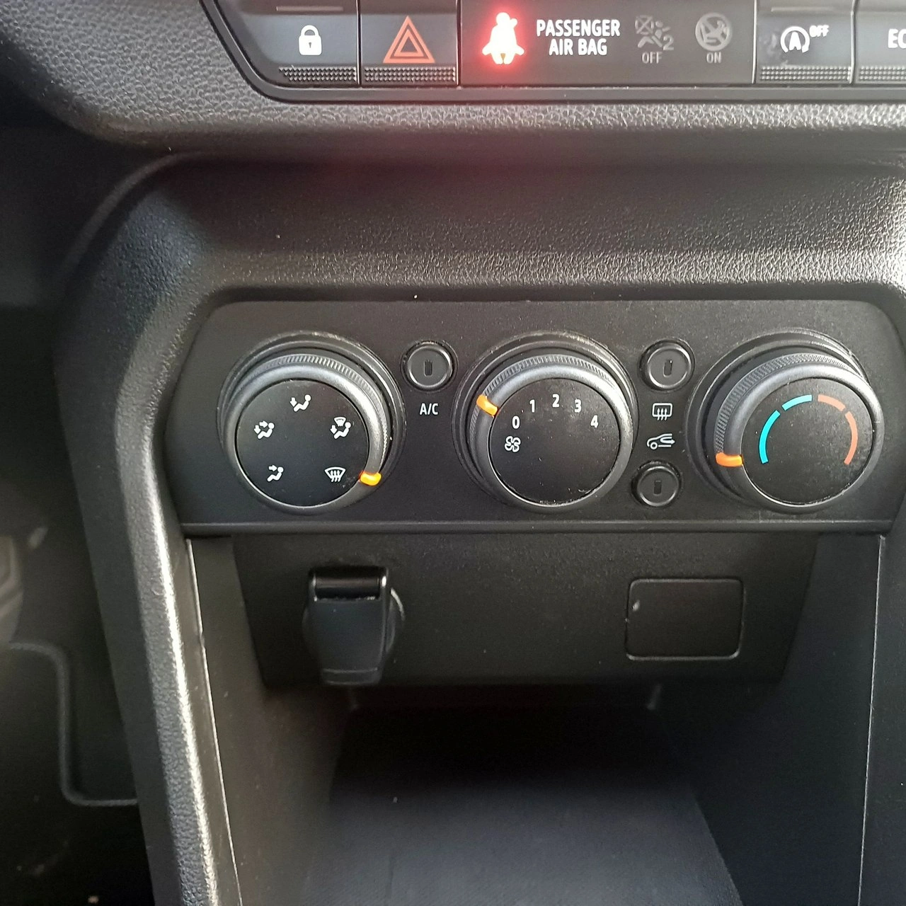 Dacia Sandero - Zdjęcie 20