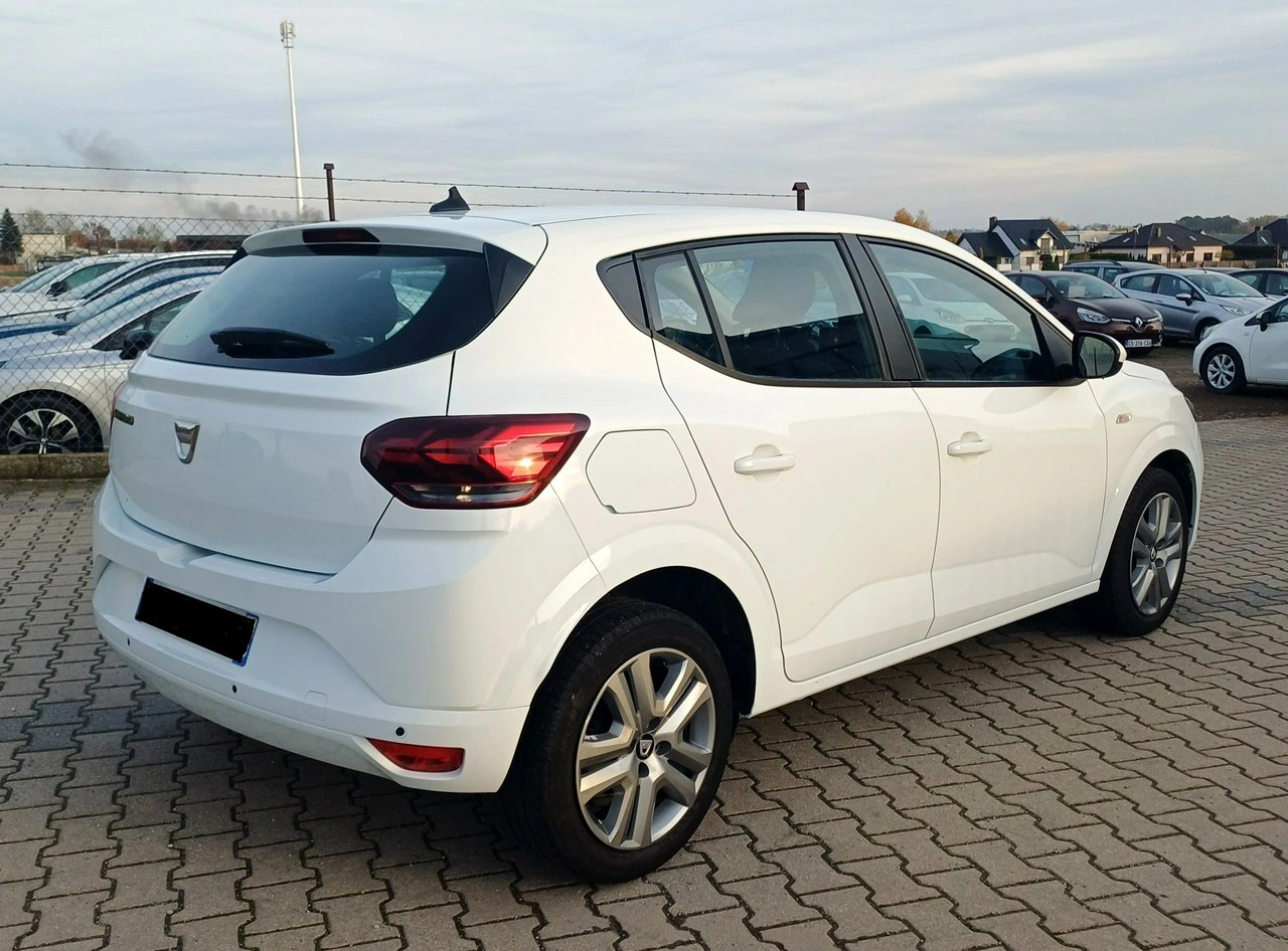 Dacia Sandero - Zdjęcie 24