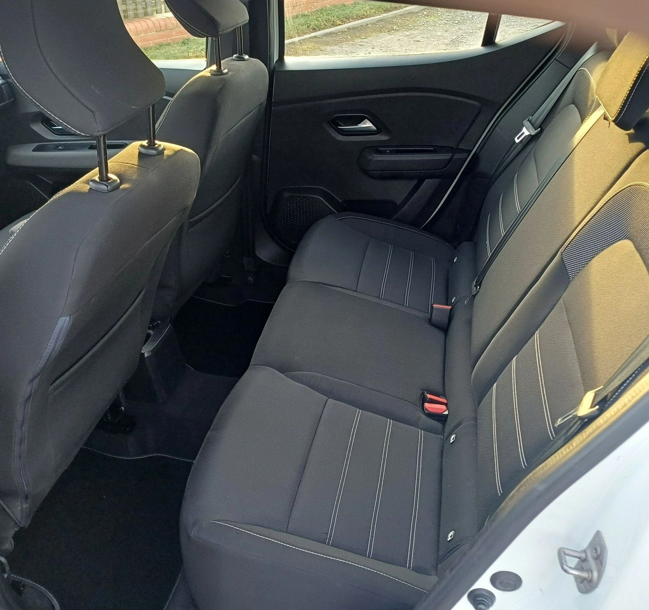 Dacia Sandero - Zdjęcie 5