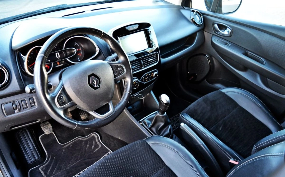 Renault Clio - Zdjęcie 8
