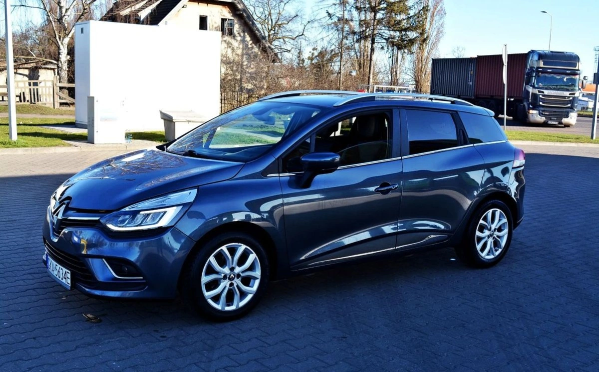 Renault Clio - Zdjęcie 17