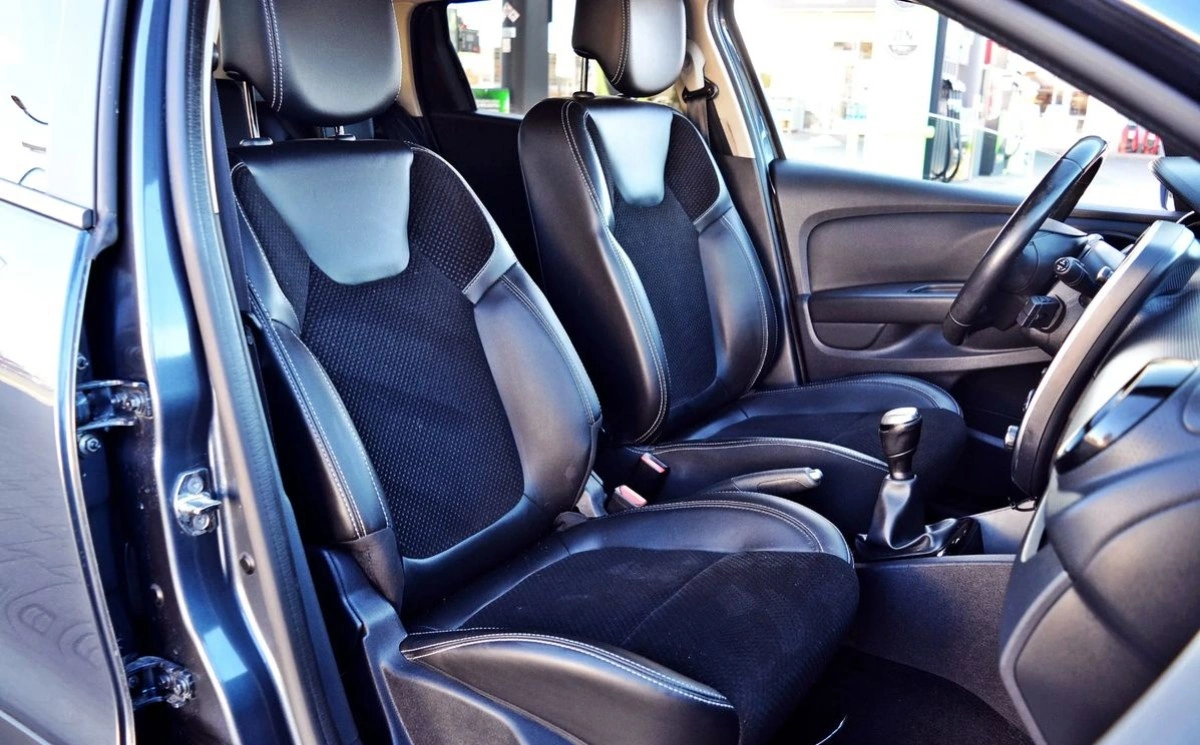 Renault Clio - Zdjęcie 24