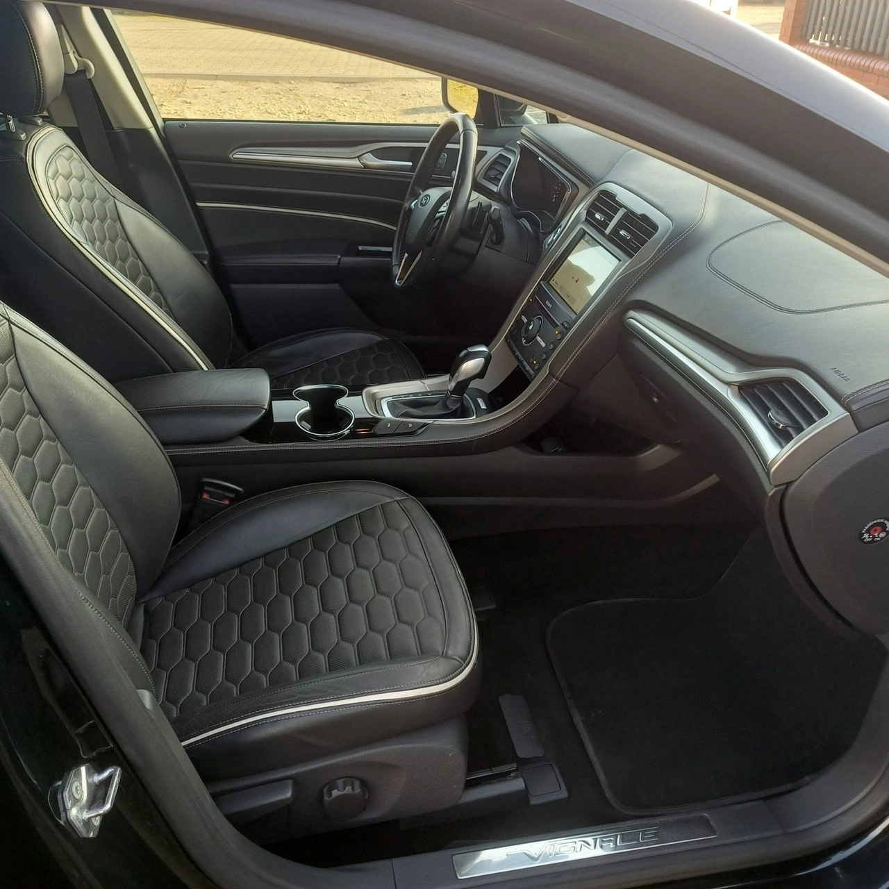 Ford Mondeo - Zdjęcie 12