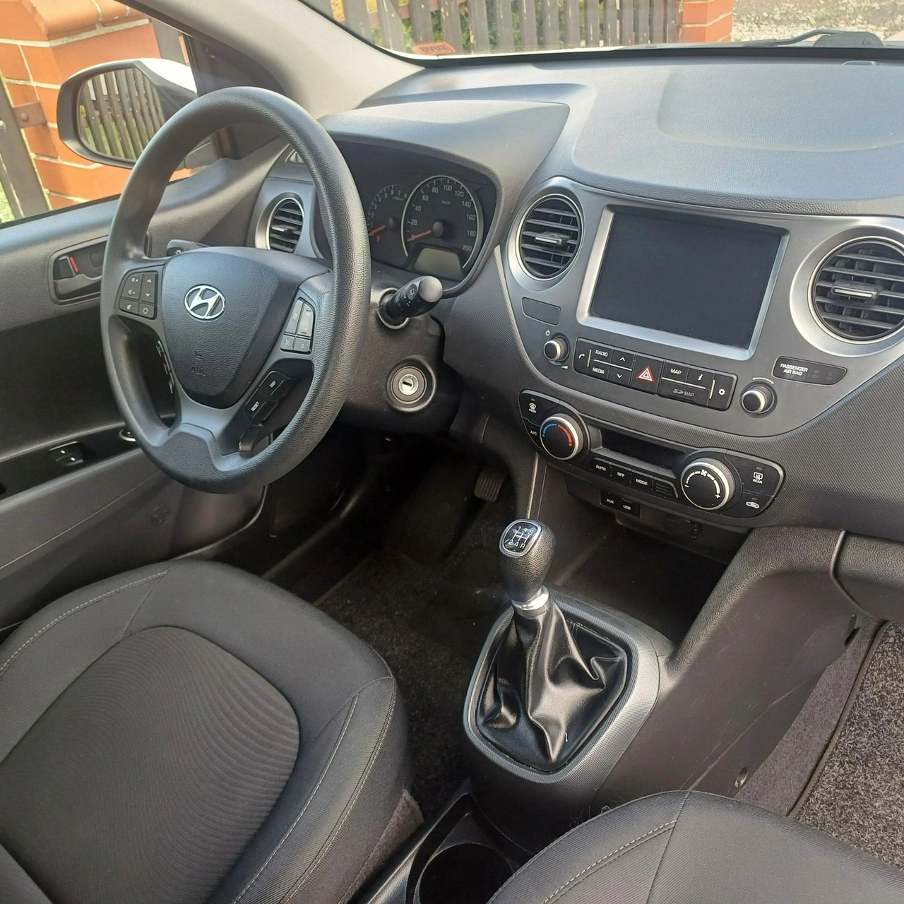 Hyundai i10 - Zdjęcie 9