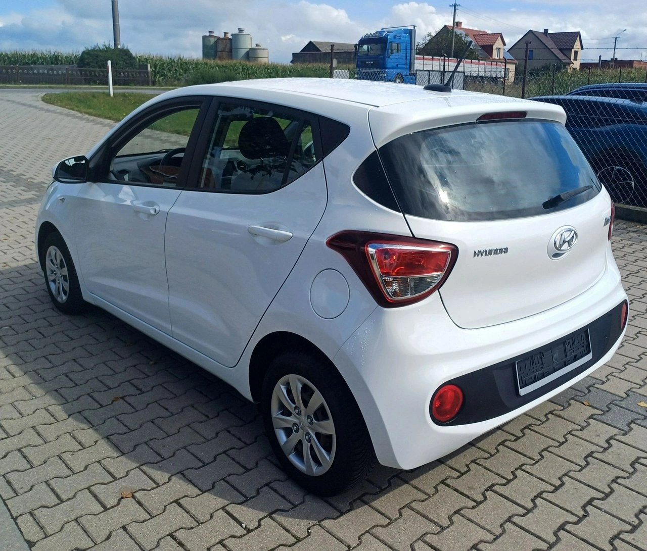 Hyundai i10 - Zdjęcie 2