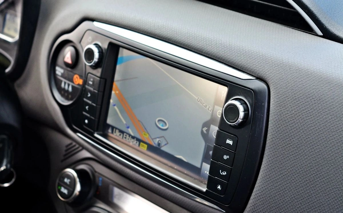 Toyota Yaris - Zdjęcie 6