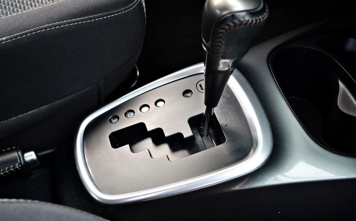 Toyota Yaris - Zdjęcie 11