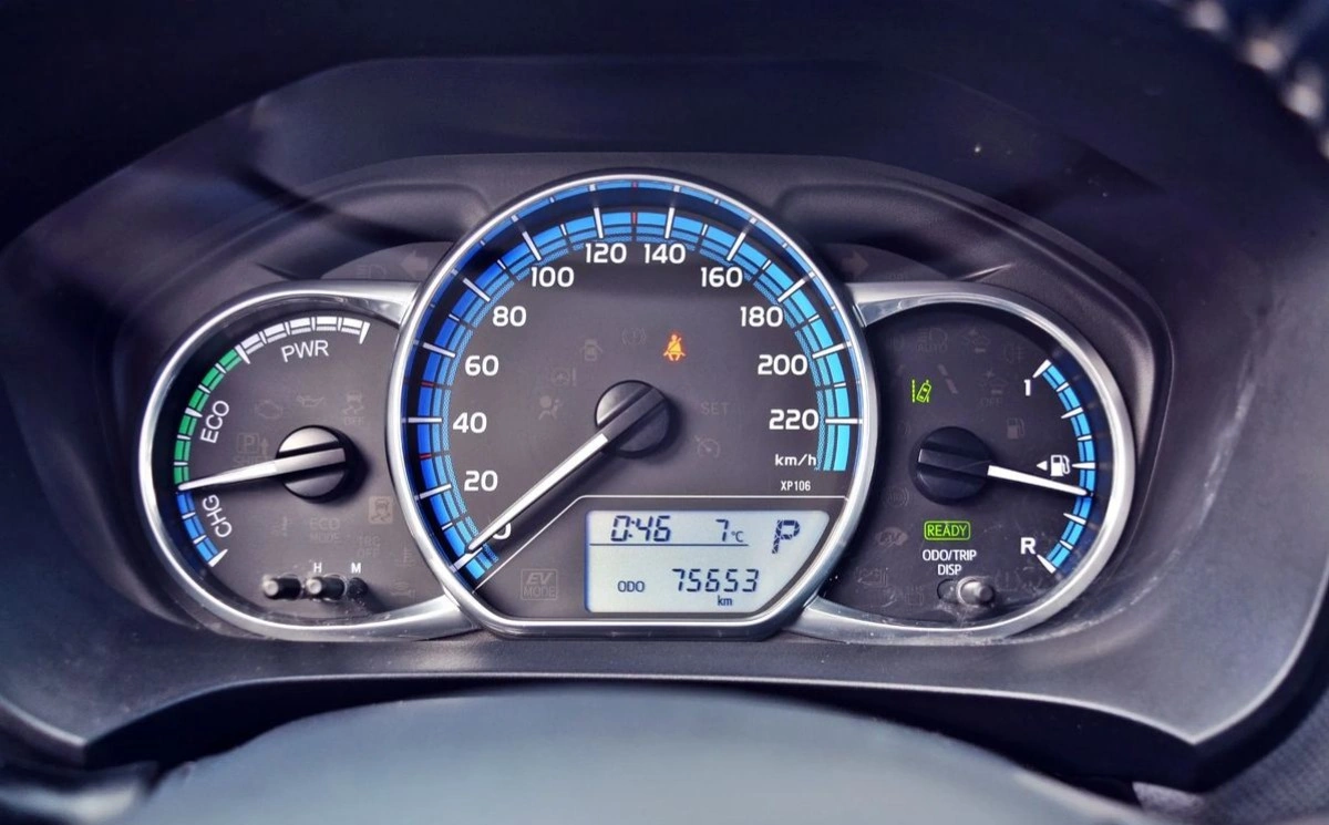 Toyota Yaris - Zdjęcie 25