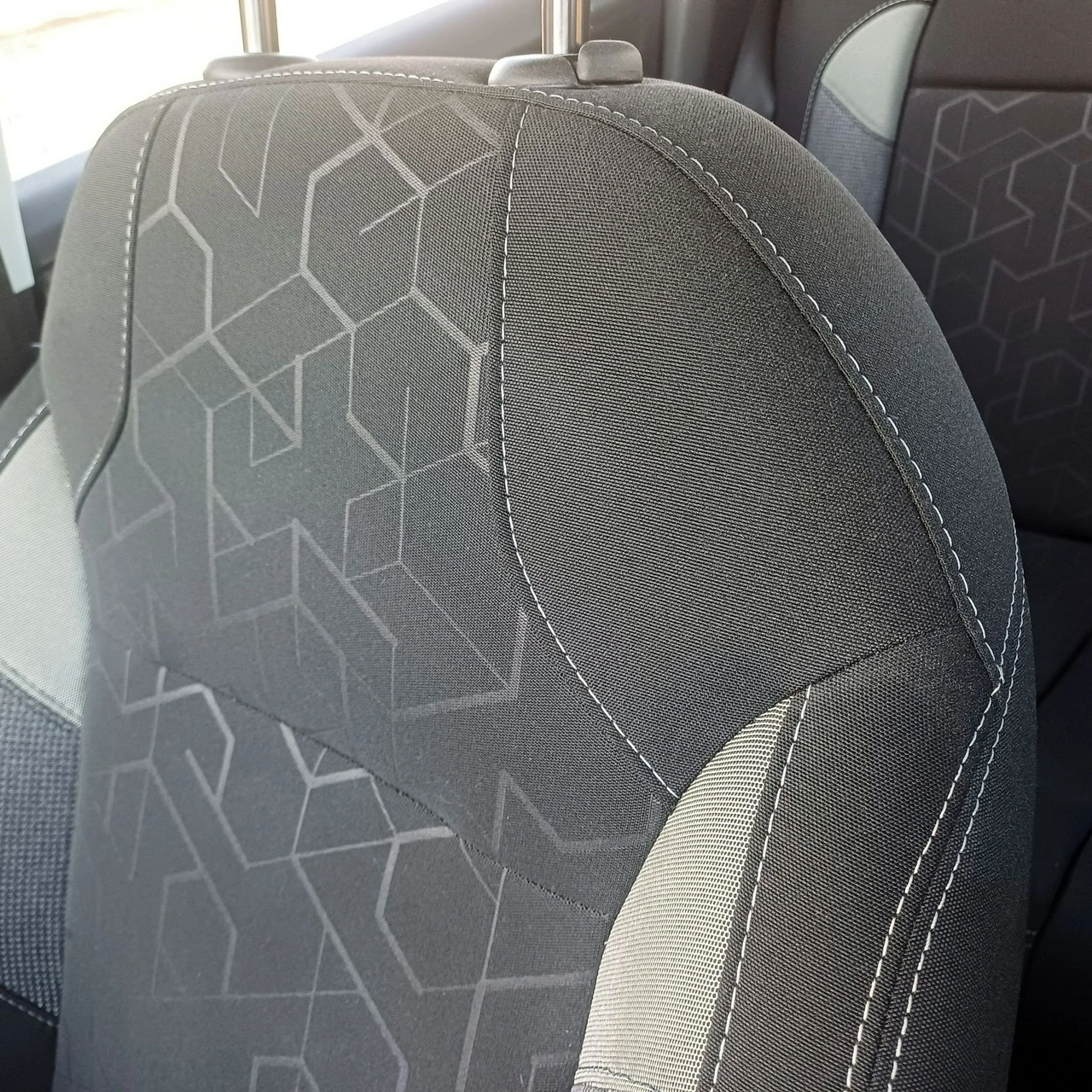 Peugeot 2008 - Zdjęcie 23