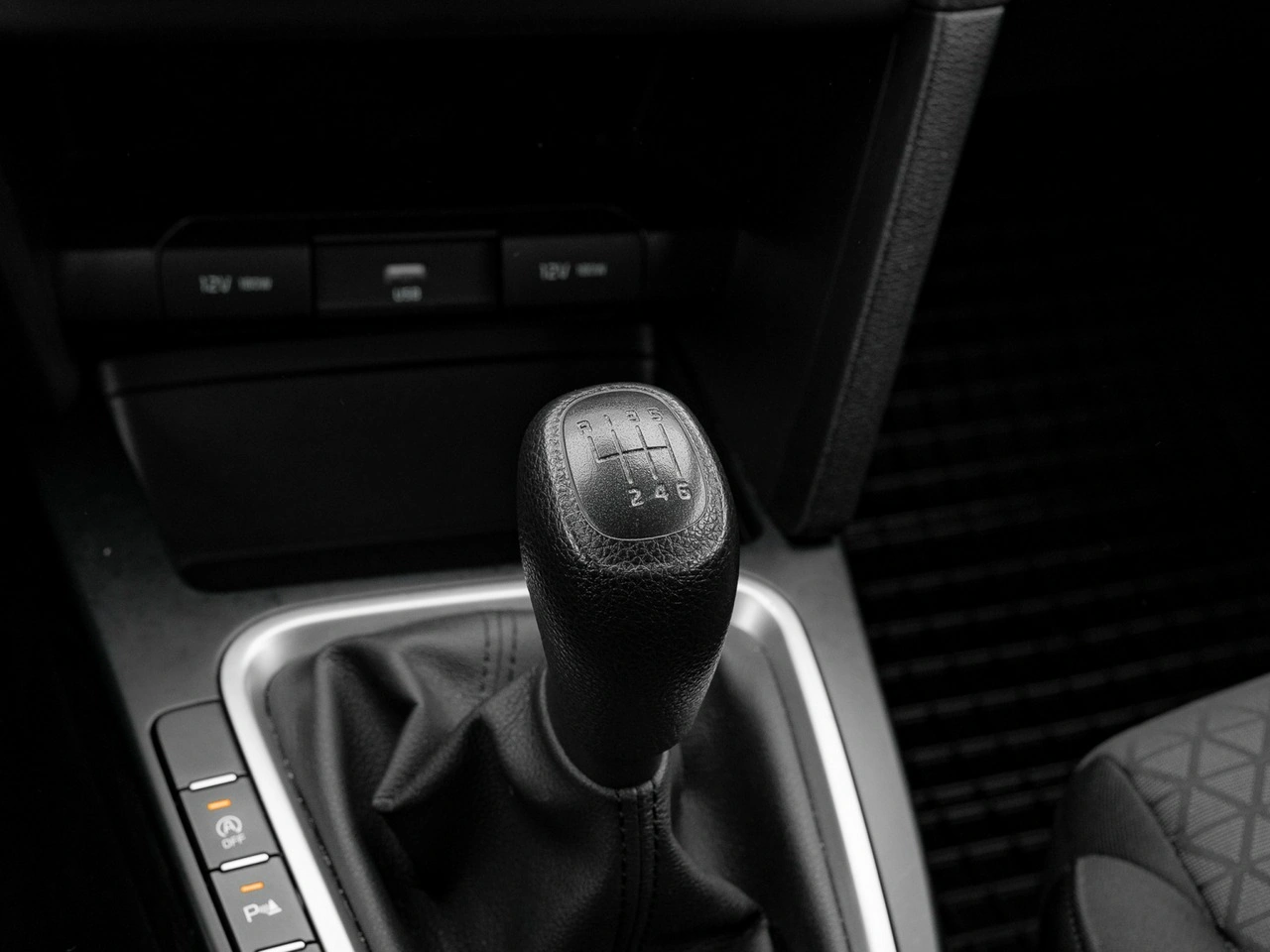 Kia Ceed - Zdjęcie 15