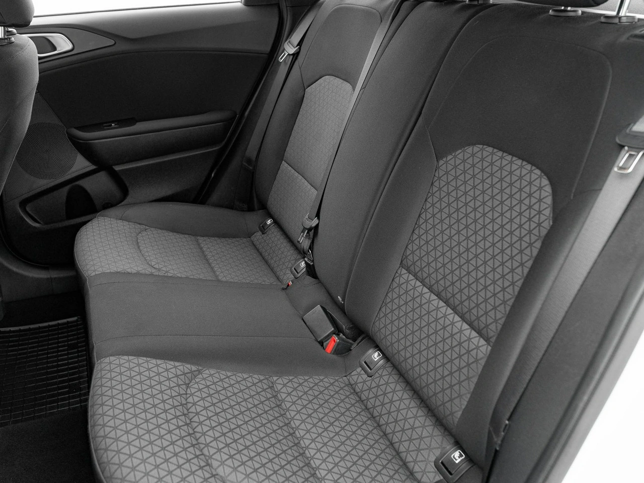 Kia Ceed - Zdjęcie 21