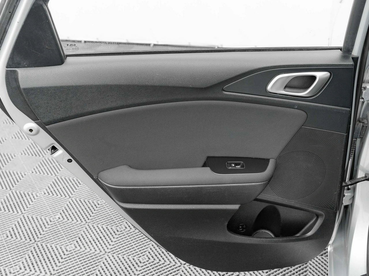 Kia Ceed - Zdjęcie 19