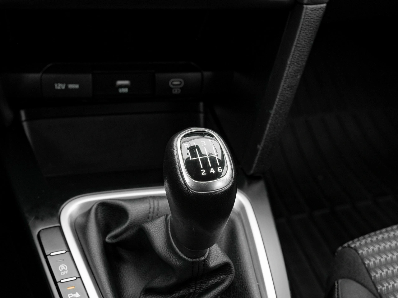 Kia Ceed - Zdjęcie 13