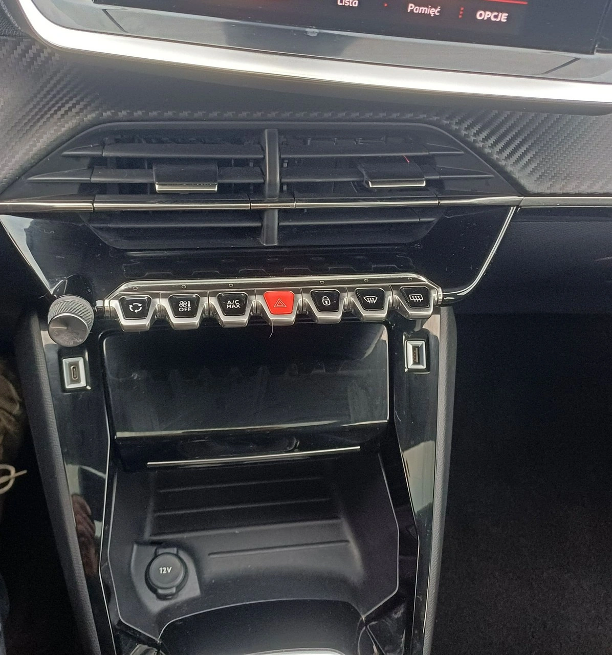 Peugeot 208 - Zdjęcie 14