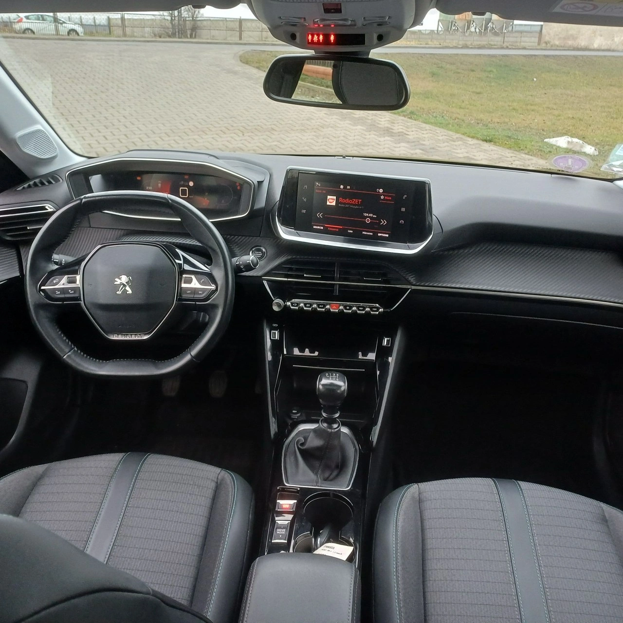 Peugeot 208 - Zdjęcie 6