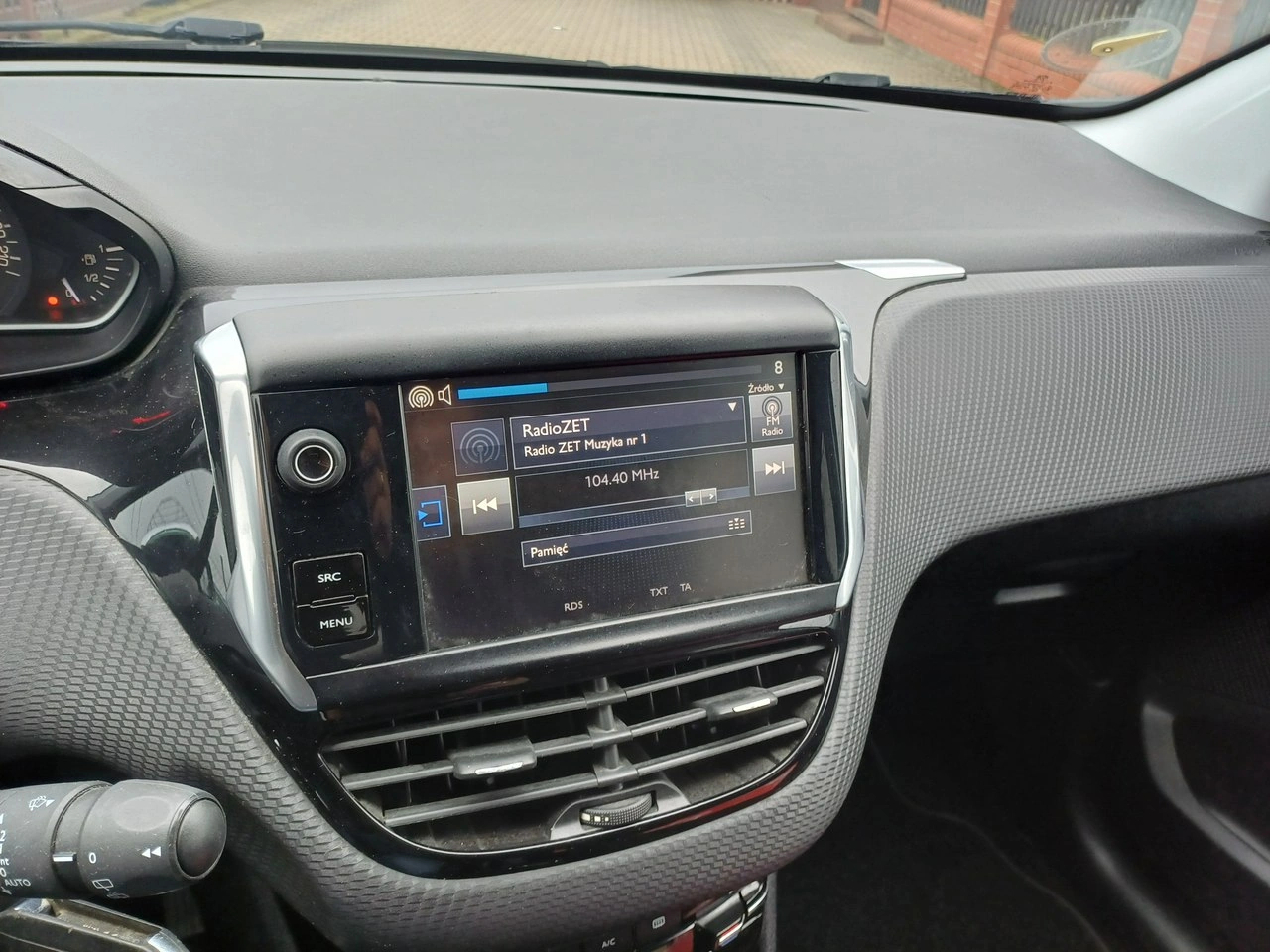 Peugeot 208 - Zdjęcie 11