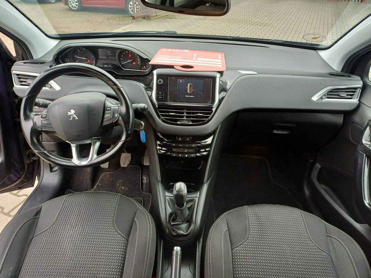Peugeot 208 - Zdjęcie 7