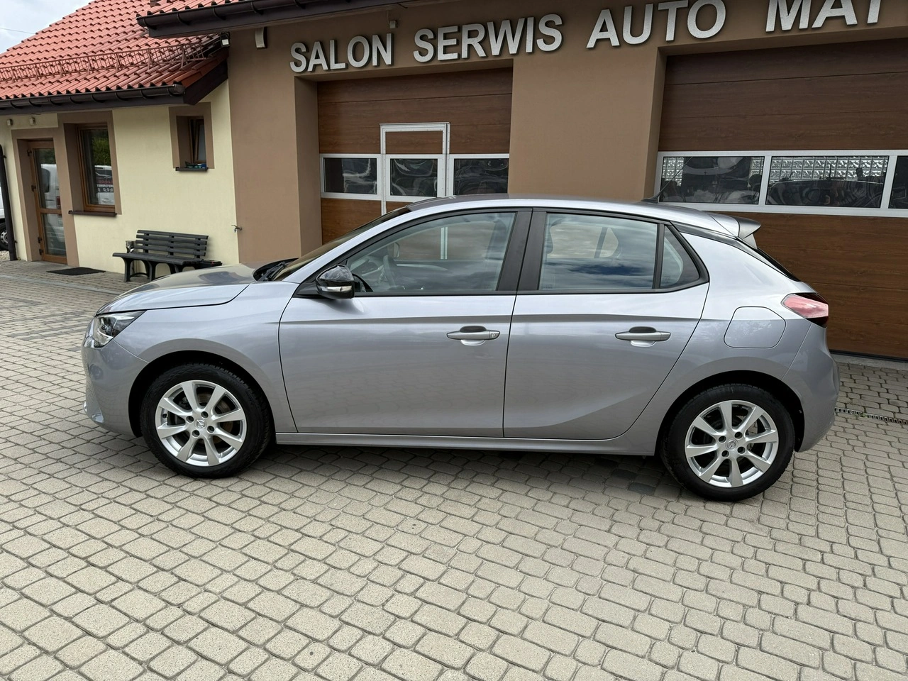 Opel Corsa - Zdjęcie 10