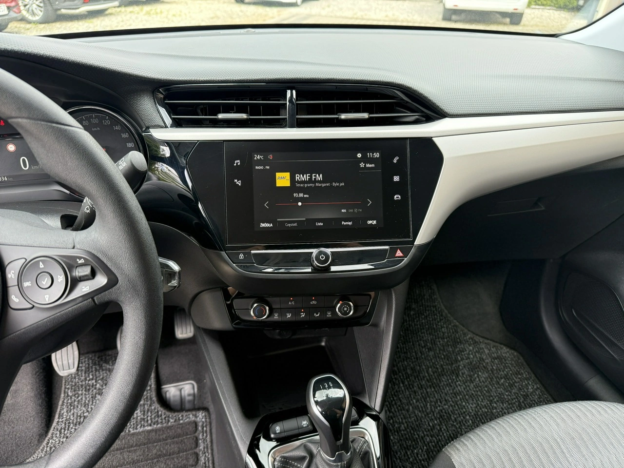 Opel Corsa - Zdjęcie 18