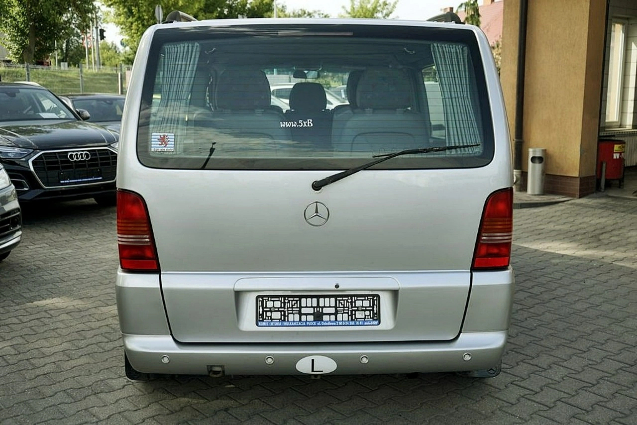Mercedes V 220 - Zdjęcie 4