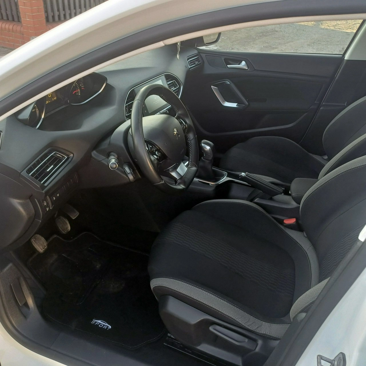 Peugeot 308 - Zdjęcie 8