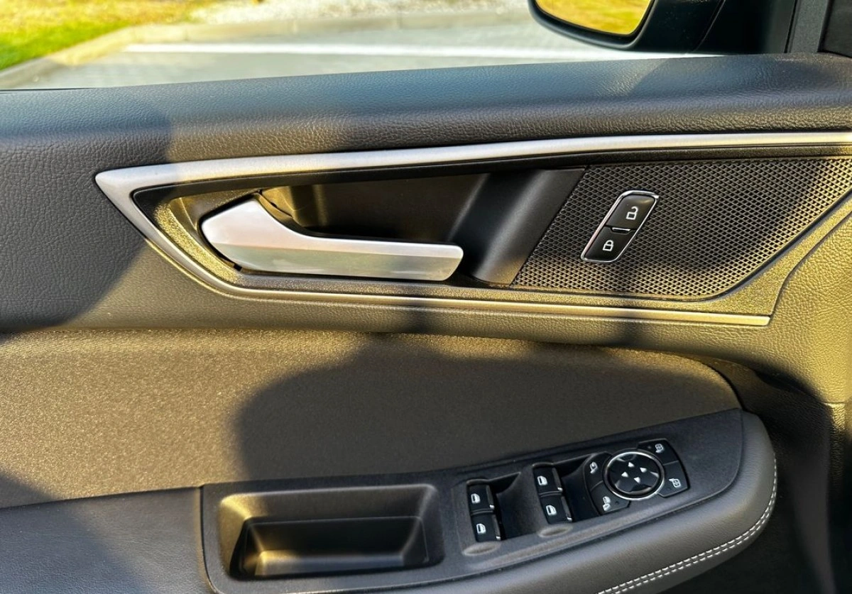 Ford Galaxy - Zdjęcie 25