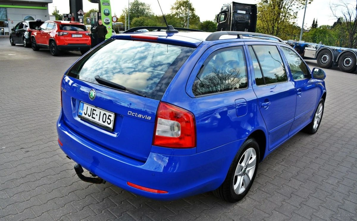 Skoda Octavia - Zdjęcie 10