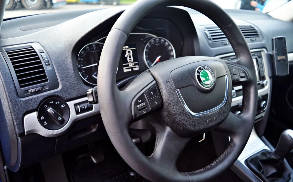 Skoda Octavia - Zdjęcie 16