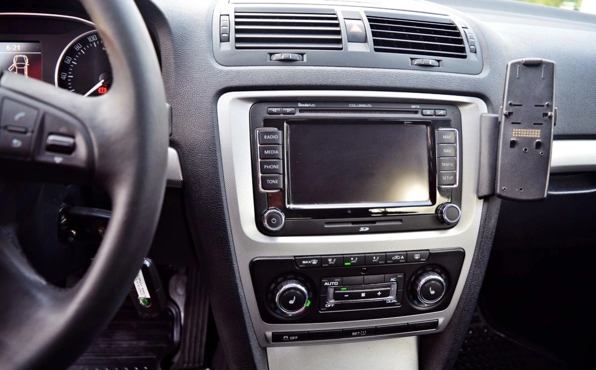 Skoda Octavia - Zdjęcie 17