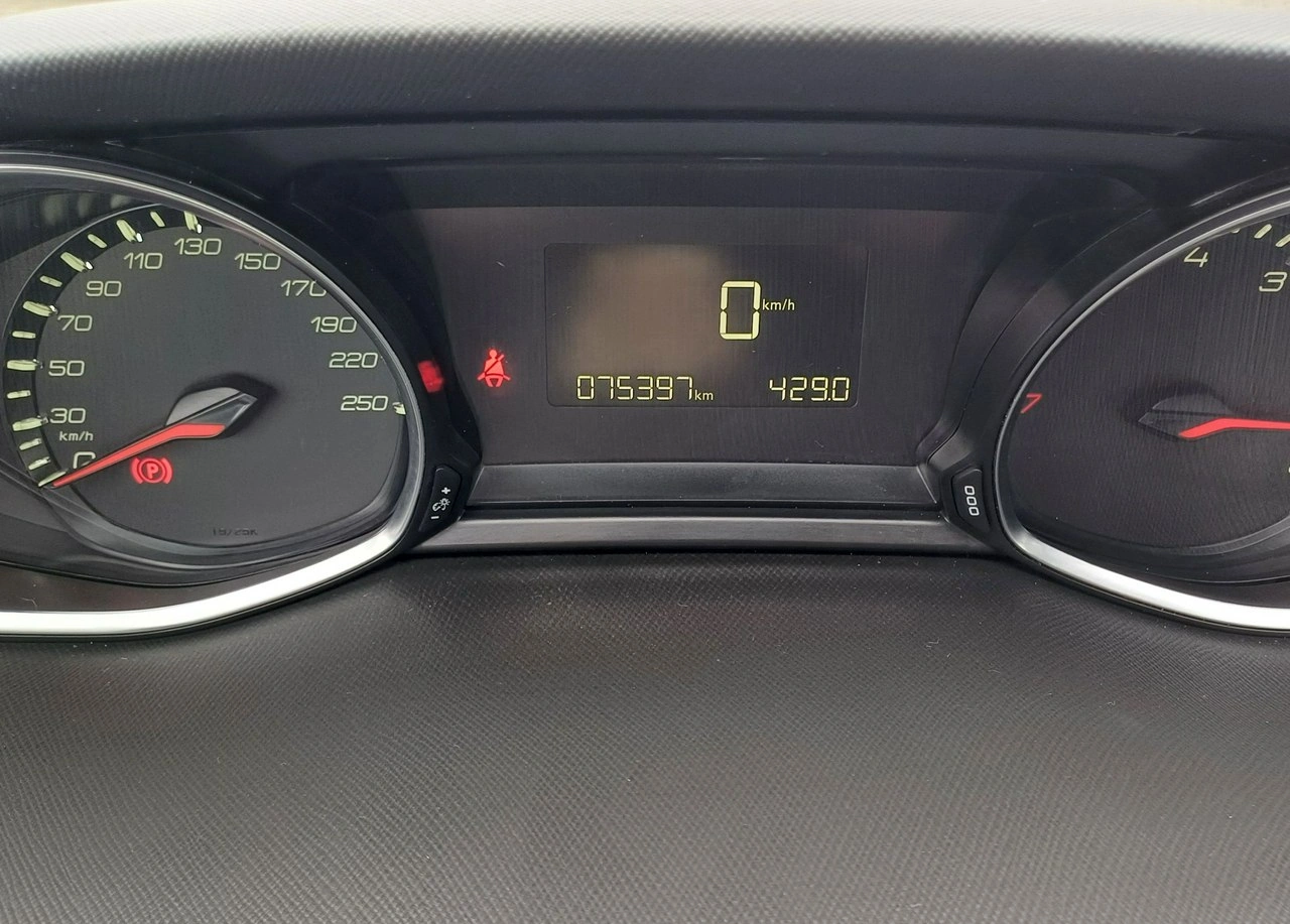 Peugeot 308 - Zdjęcie 13