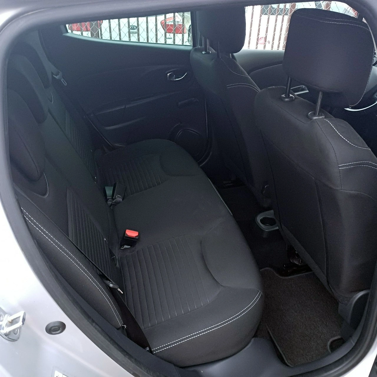 Renault Clio - Zdjęcie 10