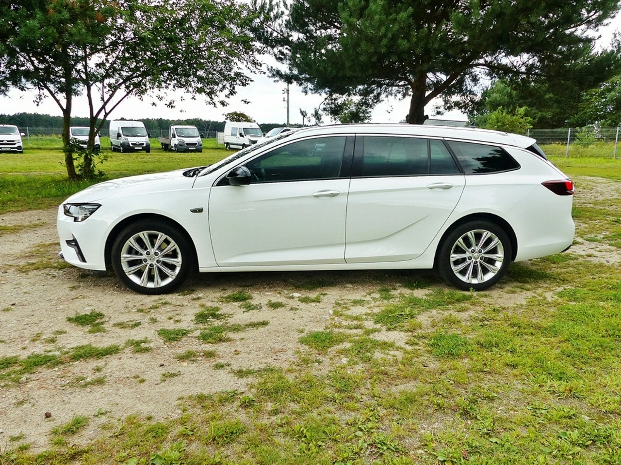 Opel Insignia Sports Tourer - Zdjęcie 11